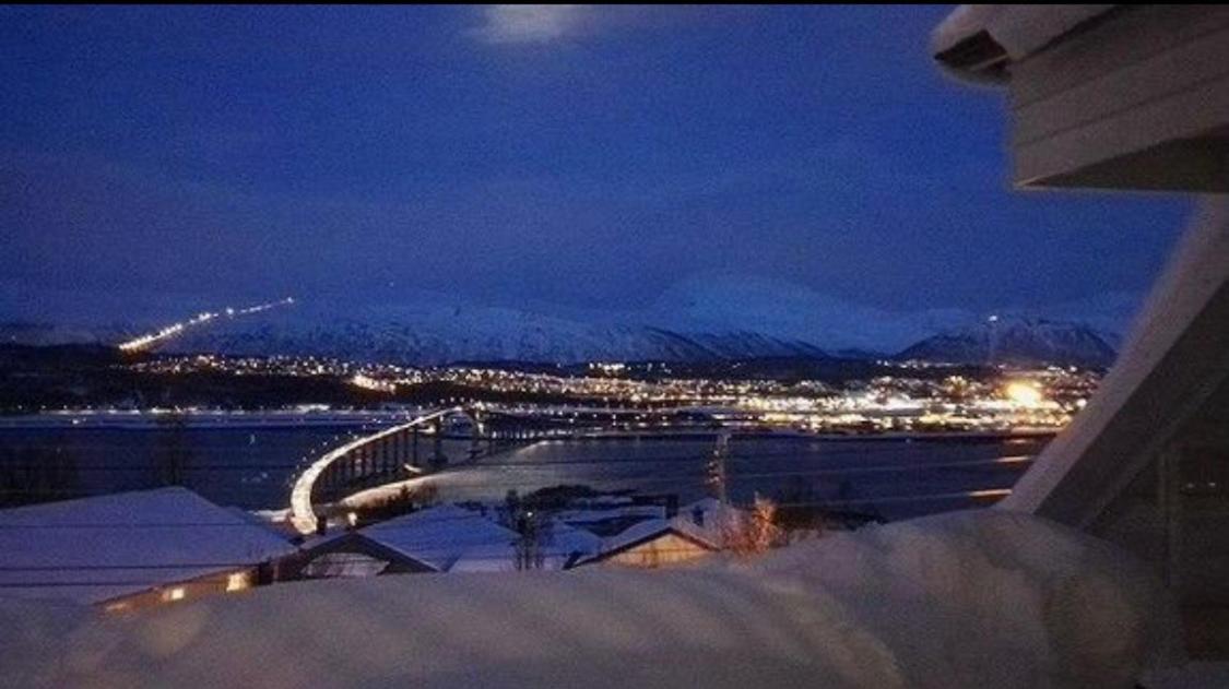 Moderne Og Trivelig Leilighet, Med Unik Utsikt Daire Tromsø Dış mekan fotoğraf